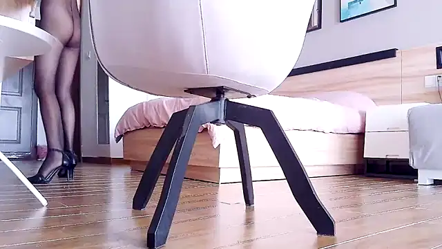 Snapshot of Tianxin6 chatting on September 2025 12:10:01 AM Tianxin6 online show from September 2025 12:10:01 AM