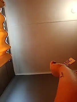 tudiablitalitabellaaa online show from September 2025 07:04:01 PM