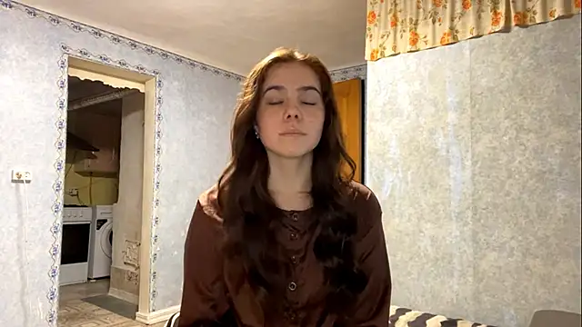 Lia rise online show from September 2025 04:09:05 PM