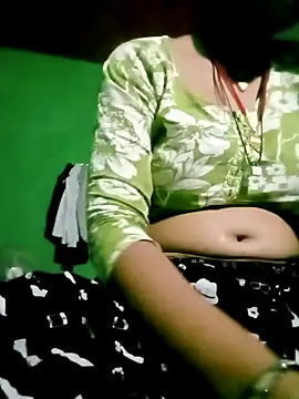 Hot tin74 online show from April 2026 06:28:01 PM