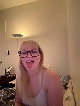 xoxokayy18 online show from September 2025 04:56:01 AM