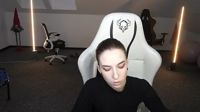 Snapshot of _Lili_054 chatting on October 2025 02:15:01 PM Lili 054 online show from October 2025 02:15:01 PM