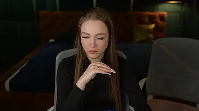 Ella 054 online show from November 2025 07:27:01 PM