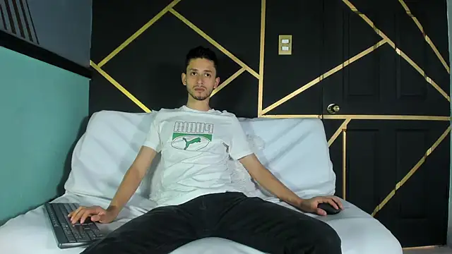 logan rogers  online show from September 2025 02:09:02 PM