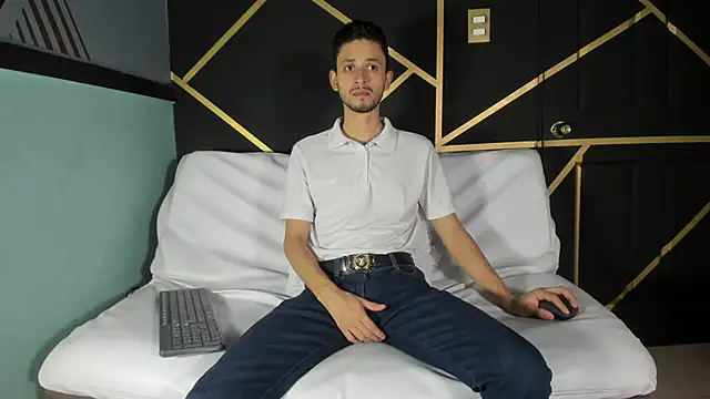 logan rogers  online show from October 2025 11:51:02 AM
