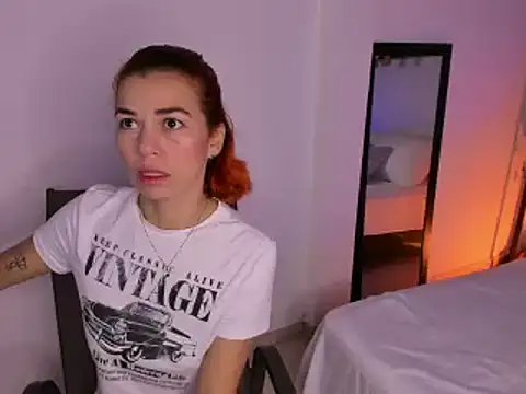 Snapshot of selene_boyer chatting on October 2025 10:00:02 PM selene boyer online show from October 2025 10:00:02 PM