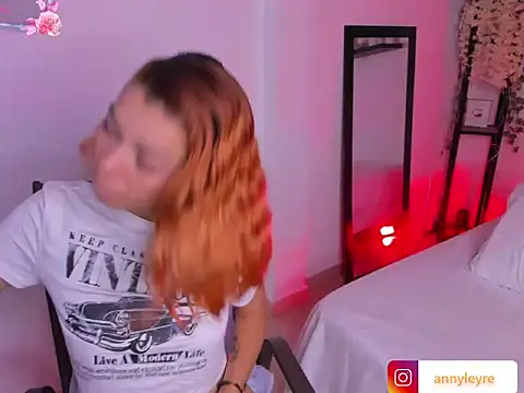 selene boyer online show from December 2025 06:59:02 PM