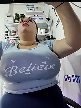 SafiroFer online show from November 2025 09:03:02 PM