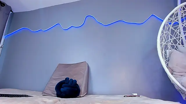 AlinaSweett  online show from November 2025 03:56:02 PM