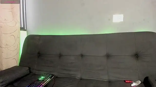 Luna sophya online show from November 2025 12:41:02 PM