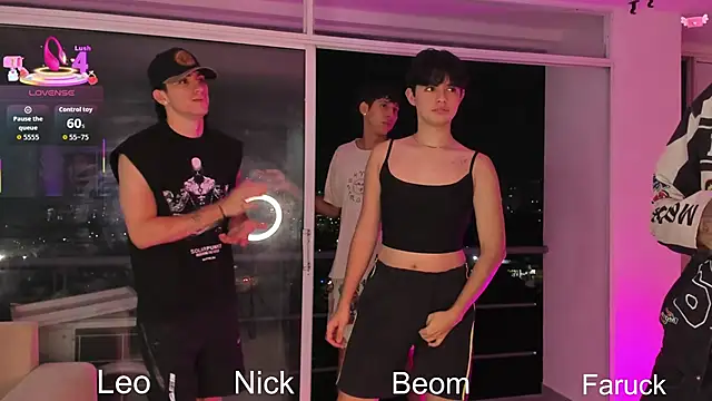 Snapshot of Handsomeboyss19 chatting on September 2025 11:27:02 PM Handsomeboyss19 online show from September 2025 11:27:02 PM