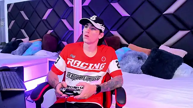 Snapshot of Handsomeboyss19 chatting on October 2025 02:36:02 AM Handsomeboyss19 online show from October 2025 02:36:02 AM