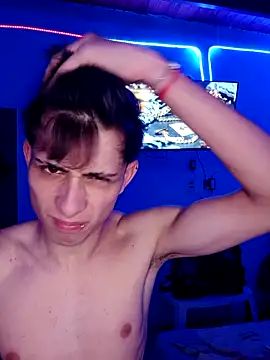 Snapshot of matiatr1112 chatting on October 2025 03:07:02 AM matiatr1112 online show from October 2025 03:07:02 AM