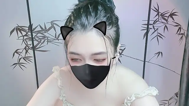 Snapshot of Sparkly_Candy chatting on November 2025 12:56:01 AM Sparkly Candy online show from November 2025 12:56:01 AM