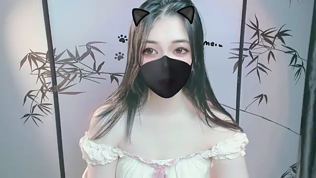 Snapshot of Sparkly_Candy chatting on November 2025 09:05:02 PM Sparkly Candy online show from November 2025 09:05:02 PM