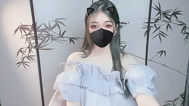 Snapshot of Sparkly_Candy chatting on November 2025 10:42:02 PM Sparkly Candy online show from November 2025 10:42:02 PM