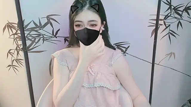 Snapshot of Sparkly_Candy chatting on December 2025 12:51:01 AM Sparkly Candy online show from December 2025 12:51:01 AM