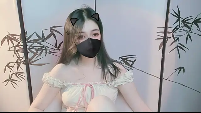 Snapshot of Sparkly_Candy chatting on December 2025 12:30:01 AM Sparkly Candy online show from December 2025 12:30:01 AM