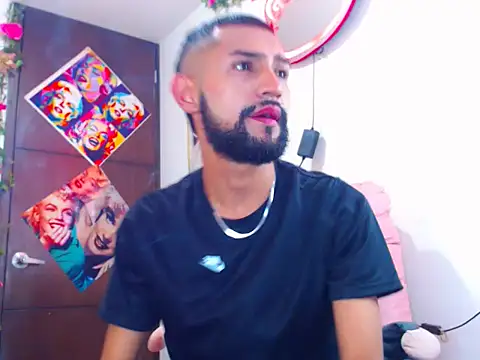 Snapshot of boybunnyerotic chatting on September 2025 01:45:02 PM boybunnyerotic online show from September 2025 01:45:02 PM