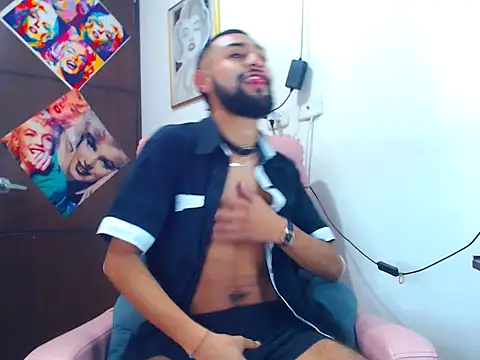 Snapshot of boybunnyerotic chatting on September 2025 10:29:01 AM boybunnyerotic online show from September 2025 10:29:01 AM