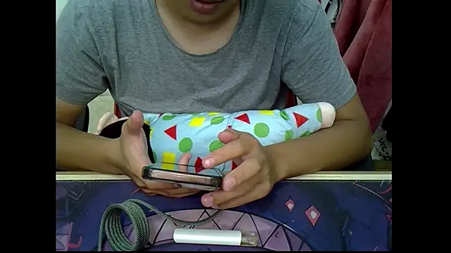 Snapshot of zhu000000 chatting on October 2025 09:06:02 AM zhu000000 online show from October 2025 09:06:02 AM