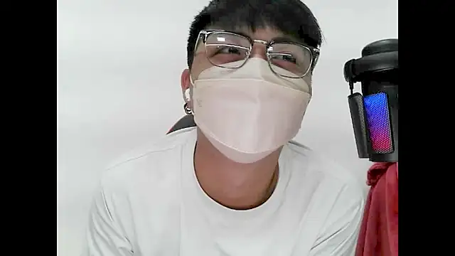 Snapshot of zhu000000 chatting on October 2025 06:15:01 AM zhu000000 online show from October 2025 06:15:01 AM