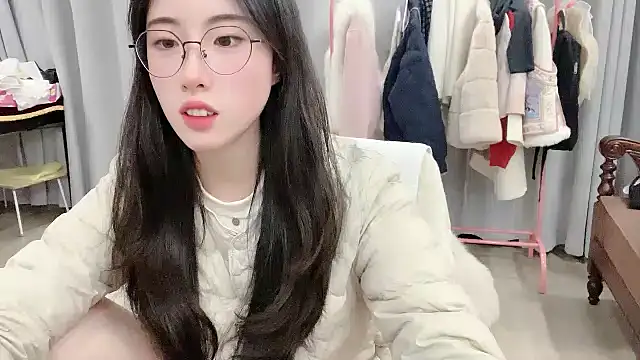 Freya7777 online show from December 2025 02:55:01 PM