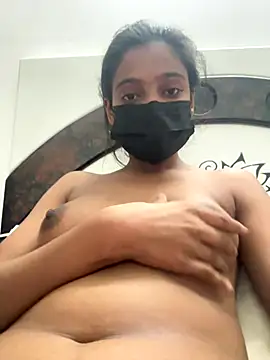 Snapshot of HeerStd chatting on November 2025 04:51:01 PM HeerStd online show from November 2025 04:51:01 PM