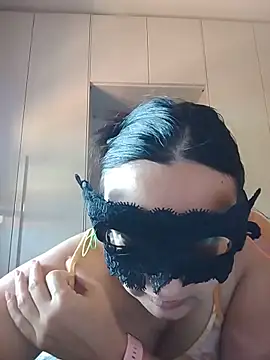 caldaevogliosa81 online show from June 2026 08:58:01 AM