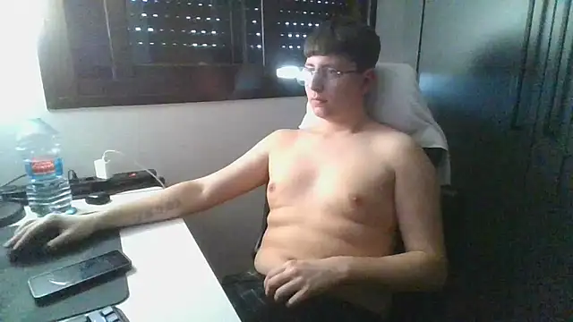 Snapshot of aaress22cm chatting on March 2026 03:49:02 PM aaress22cm online show from March 2026 03:49:02 PM