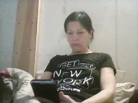 Milana38 online show from April 2026 05:52:01 PM
