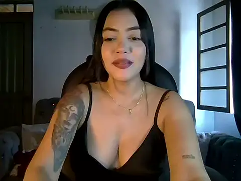 Snapshot of emilylope chatting on November 2025 06:51:01 PM emilylope online show from November 2025 06:51:01 PM