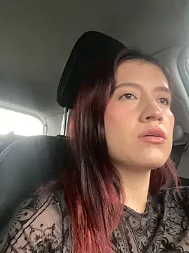 BrunnetAri  online show from April 2026 02:53:02 PM