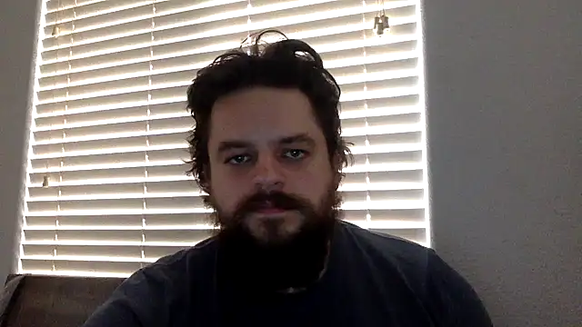 Snapshot of BeginnersLuck111 chatting on May 2026 10:07:01 PM BeginnersLuck111 online show from May 2026 10:07:01 PM