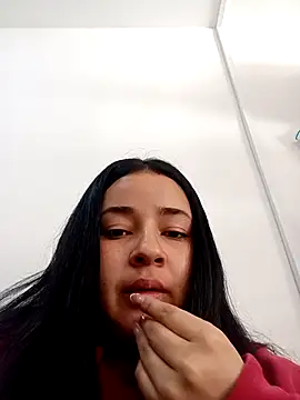 Emmy   online show from November 2025 04:18:01 PM