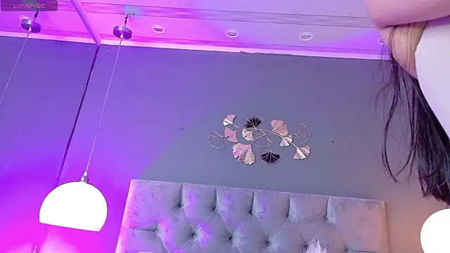 Snapshot of kendalFox_ chatting on February 2026 04:30:01 AM kendalFox online show from February 2026 04:30:01 AM