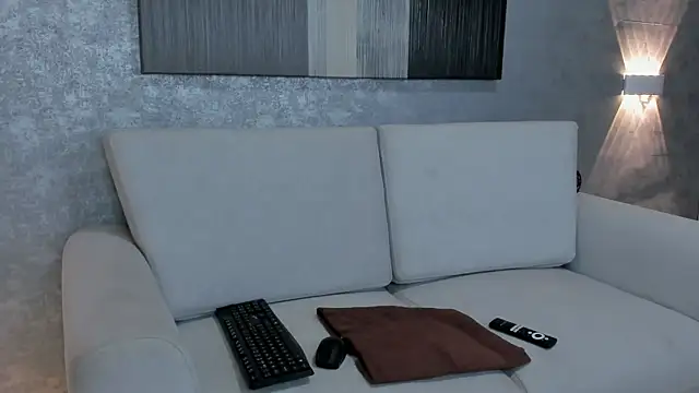 Snapshot of Lucia_jane chatting on May 2026 09:02:02 PM Lucia jane online show from May 2026 09:02:02 PM