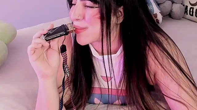 Camila Matinez  online show from September 2025 12:47:02 AM