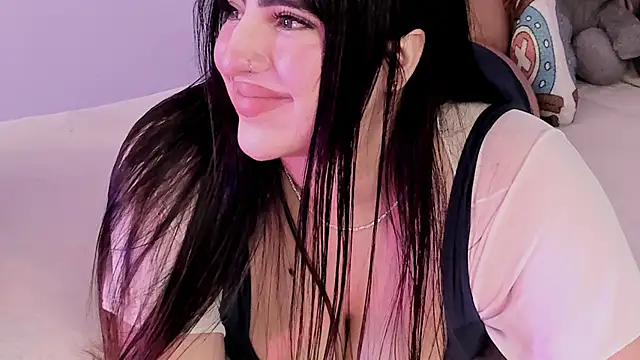 Camila Matinez  online show from October 2025 12:01:02 AM