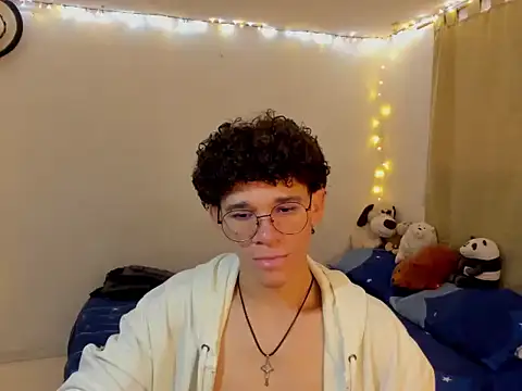 Tom Blues online show from October 2025 12:29:01 PM