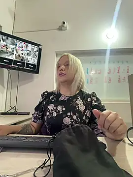 Snapshot of Sun_Sooll_ chatting on June 2026 12:19:01 AM Sun Sooll online show from June 2026 12:19:01 AM