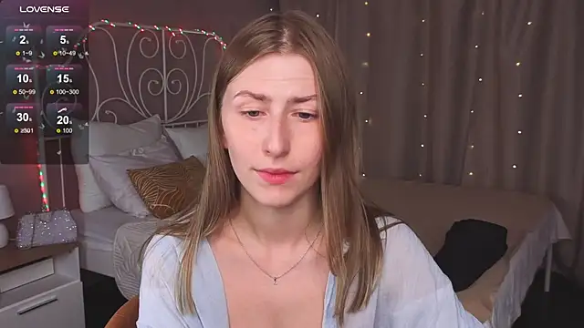 VesperaCeleste online show from October 2025 05:48:02 AM