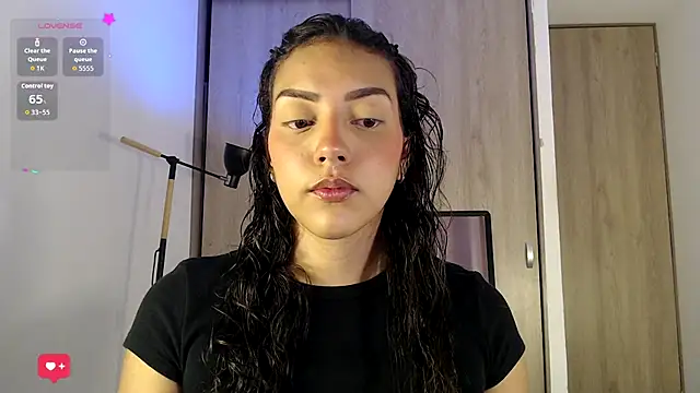 WendySuns  online show from October 2025 01:08:02 AM