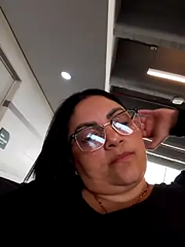 tiffany Johnson1 online show from October 2025 06:30:02 PM