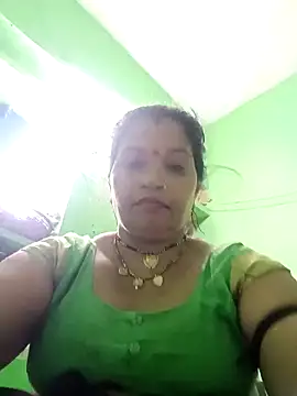 Snapshot of Manavi_x chatting on November 2025 08:40:02 PM Manavi x online show from November 2025 08:40:02 PM