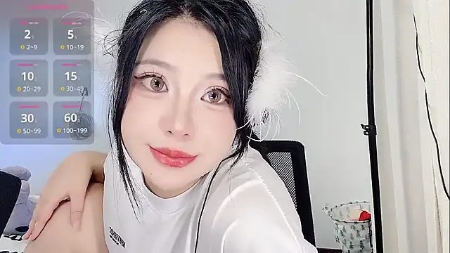 medusanamei online show from October 2025 01:00:02 PM