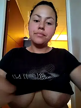 camila-titis online show from March 2026 07:31:01 PM