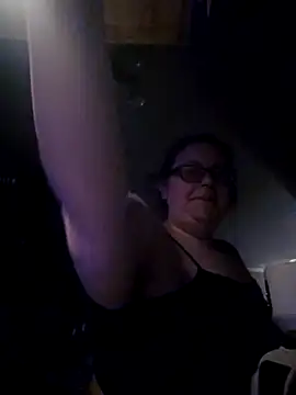 Snapshot of Yamiko42 chatting on March 2026 01:15:01 PM Yamiko42 online show from March 2026 01:15:01 PM