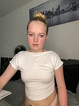 DieBlondeHannah online show from October 2025 11:44:02 AM