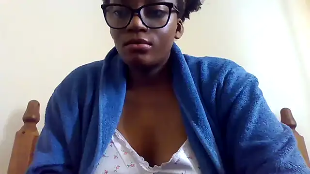 Snapshot of SexyGemBeautyX chatting on September 2025 05:24:02 PM SexyGemBeautyX online show from September 2025 05:24:02 PM